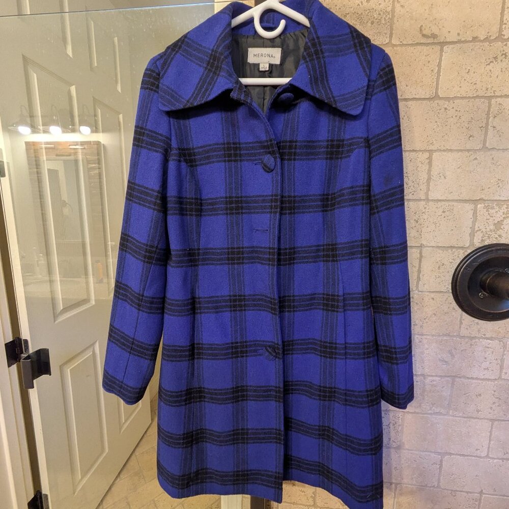 Merona Women’s Wool Coat Size L Blue & Black Pattern – Excellent Condition